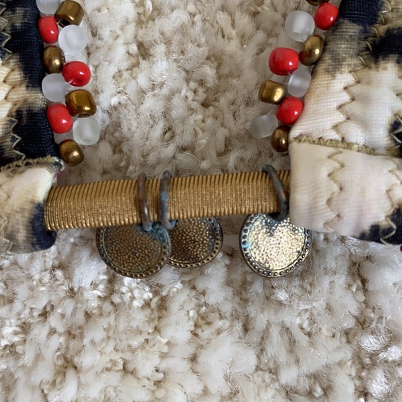 TIGERLILY Bikini Top - Size 10 - Picture 5 of 5